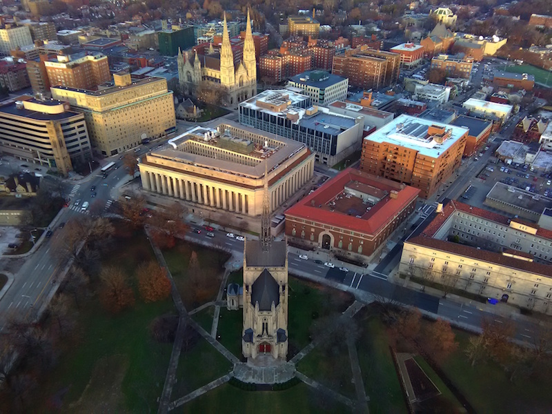Vista de cima da Catedral do Ensinamento Pittsburgh