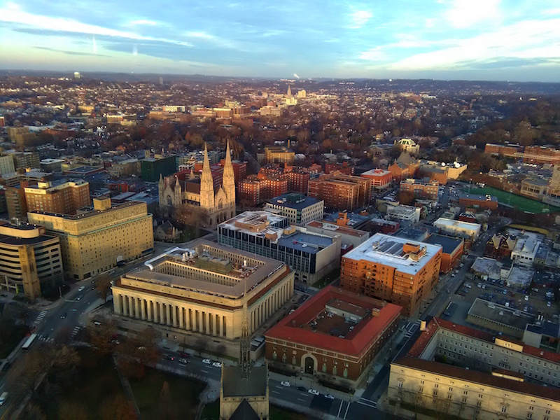 Vista de cima da Catedral do Ensinamento Pittsburgh
