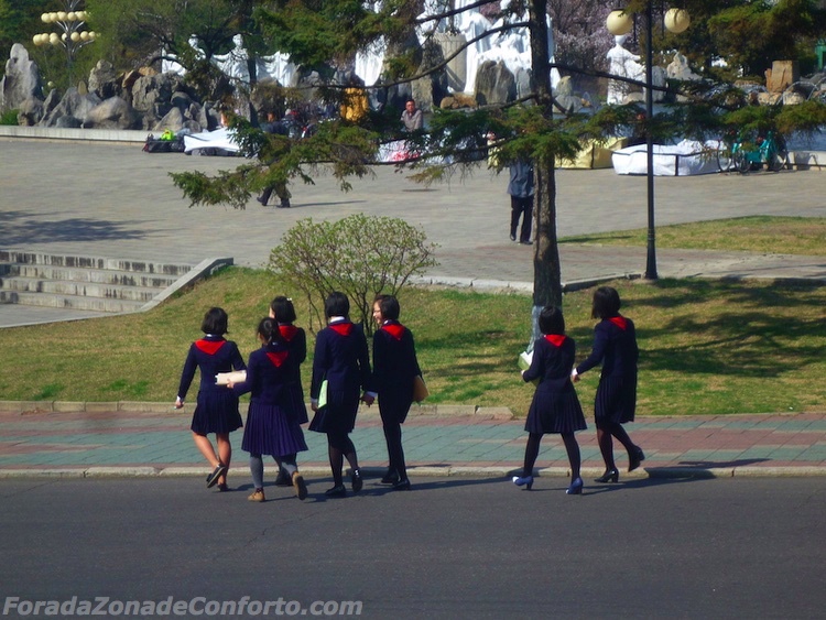 Estudantes Norte-coreanas em Pyongyang