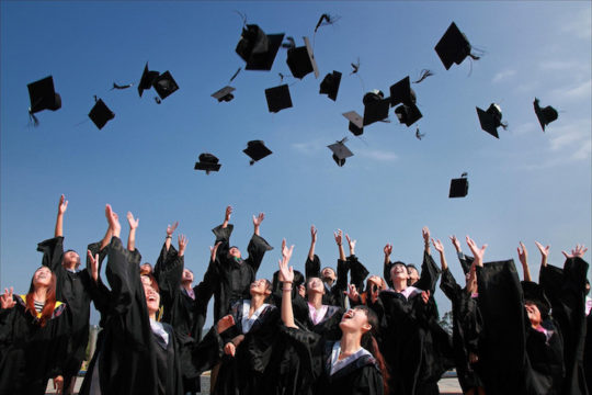 Foto de graduação de estudantes