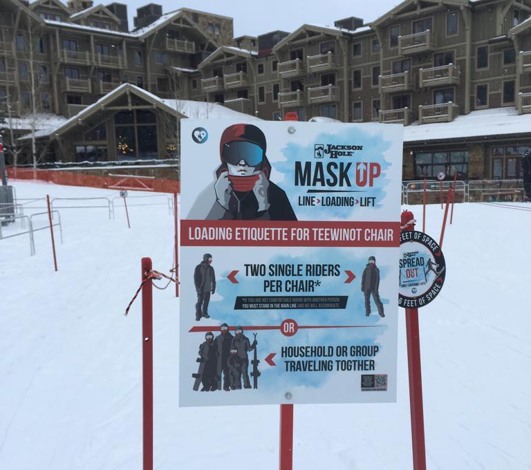 ski com Covid mascara