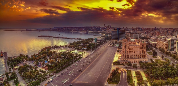 Top 12 Razões para viajar para o Azerbaijão no Cáucaso