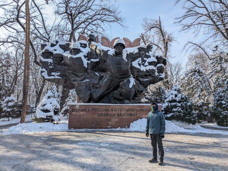 Monumento "Grande Guerra Patriótica (Segunda Guerra Mundial) Almaty