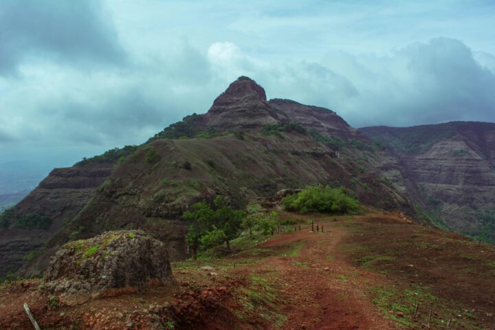 Caminhada no Forte Harihar Índia