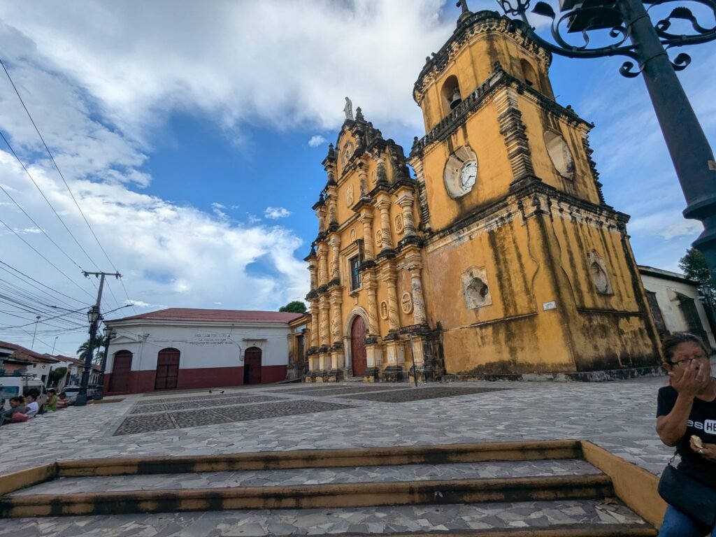 igreja de leon nicaragua